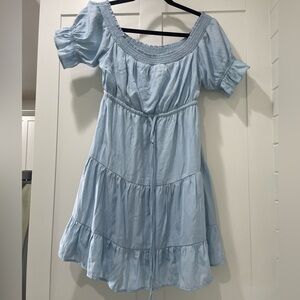 Le Lis Off the Shoulder Powder Blue size M dress